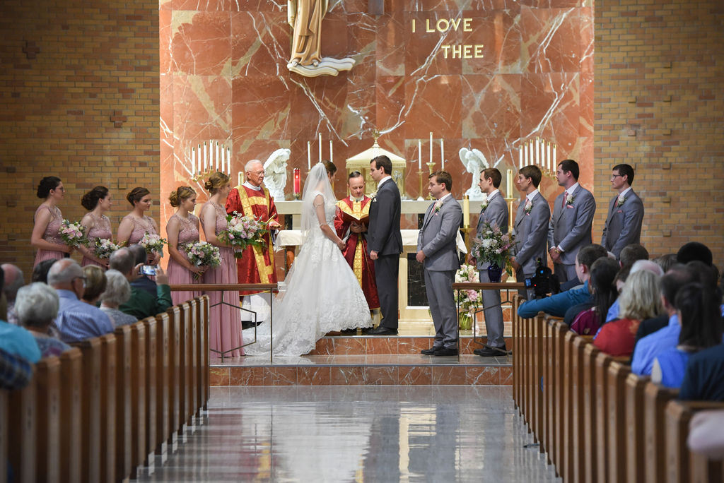 DSC 3815 - Kenny and Bethany - Catholic Bismarck Wedding