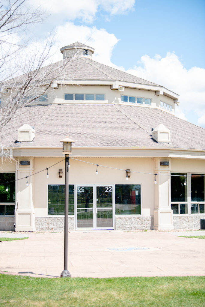 Red River Zoo Fargo North Dakota || Fargo North Dakota Wedding Photographer || Catholic Wedding Photography